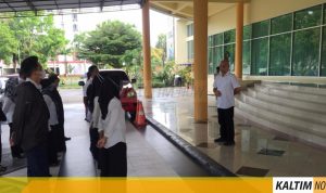 Kepala UPTD PPO Dispora Kaltim, Sayid Husein Sadly, adakan apel Kepala UPTD PPO Dispora Kaltim, Sayid Husein Sadly, adakan apel