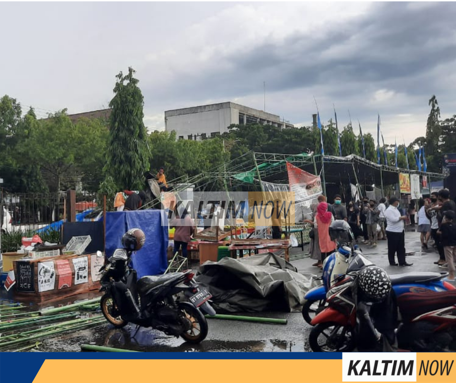 Tenda Pasar Ramadan di Gor Segiri Roboh.