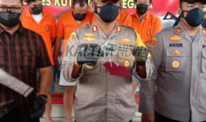 D13F00DD-6EF8-48FB-9BAD-08731402F8CC