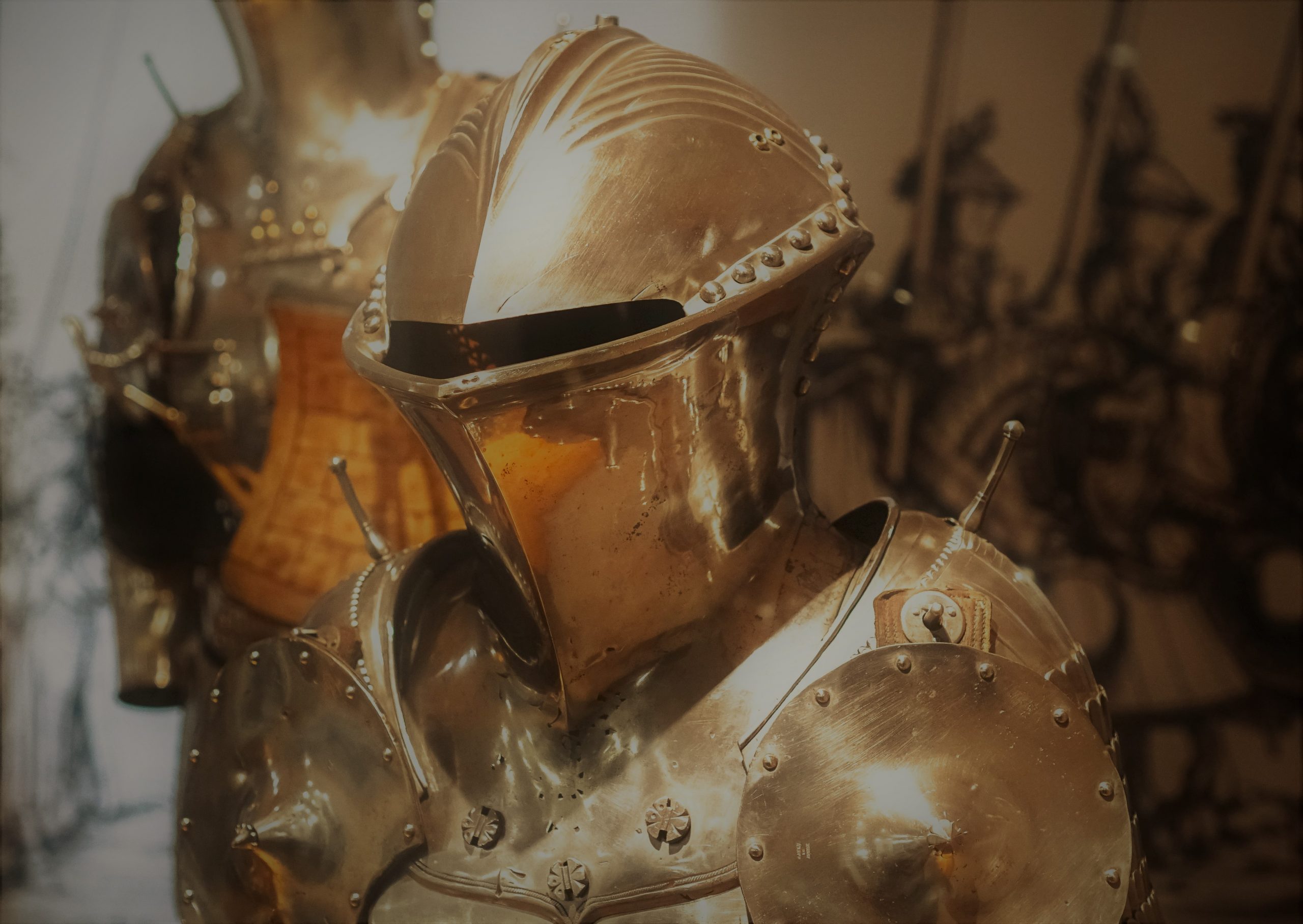 Gambar ilustrasi : Baju zirah. Sumber : Int