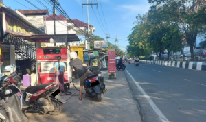 Menjamurnya Pertamini di Samarinda. Menjamurnya Pertamini di Samarinda.