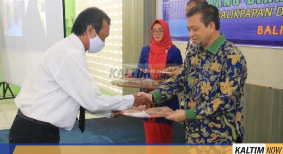Wagub Serahkan SK Pengangkatan PPPK 105