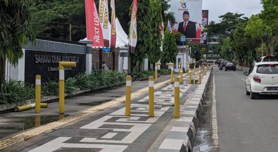 Trotoar di Jalan Kusuma Bangsa, Samarinda.