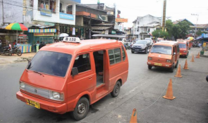 Foto : Angkot Samarinda. Sumber Foto : Istimewa. Foto : Angkot Samarinda. Sumber Foto : Istimewa.