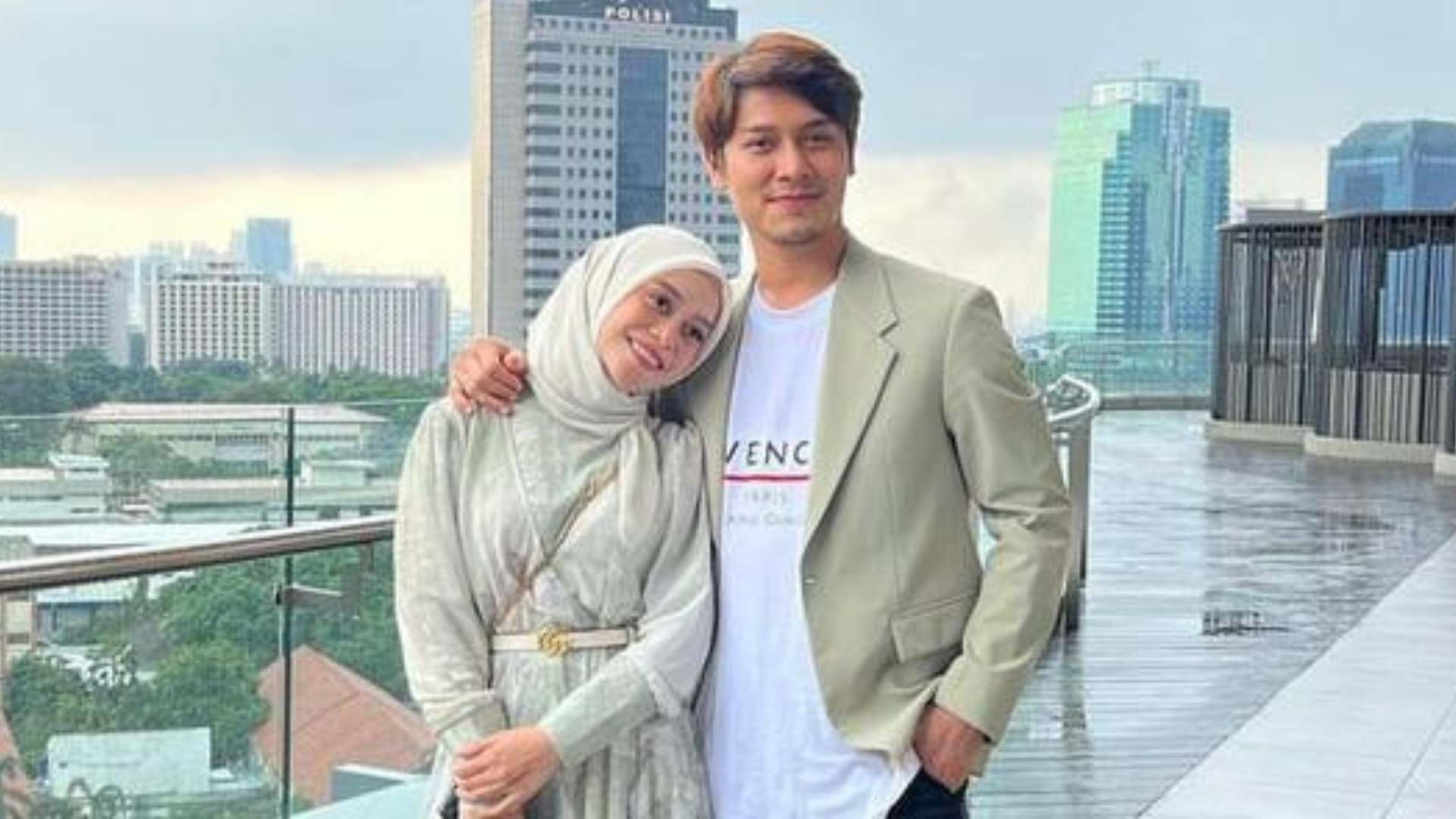 Foto : Lesti Kejora dan Rizky Billar. Sumber Foto : Istimewa.