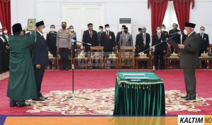 Lantik Direktur Operasional dan Manajemen Resiko BPD Kaltimtara