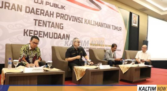Panitia Khusus (Pansus) Kepemudaan DPRD Provinsi Kalimantan Timur (Kaltim), menggelar uji publik di Hotel Platinum Balikpapan, Rabu (26/10/2022). Sumber: Humas DPRD Kaltim