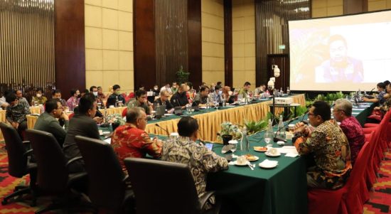 WhatsApp Image 2022-11-12 at 22.49.12 Pansus RTRW menggelar Rapat Kerja (Raker) bersama sejumlah Organisasi Perangkat Daerah (OPD) Provinsi dan Kabupaten/Kota se-Kalimantan Timur (Kaltim). Sumber: IST