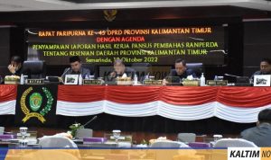 DPRD Provinsi Kalimantan Timur (Kaltim) menggelar rapat Paripurna ke-45, salah satu agendanya yakni penyampaian laporan akhir hasil kerja Pansus Raperda tentang Kesenian Daerah,  Selasa (18/10/2022).