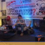 Diskusi Publik Bawaslu Kaltim