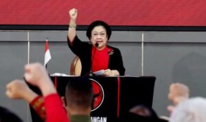 megawati-jokowi-hadir-di-rakernas-ii-pdip-6_169