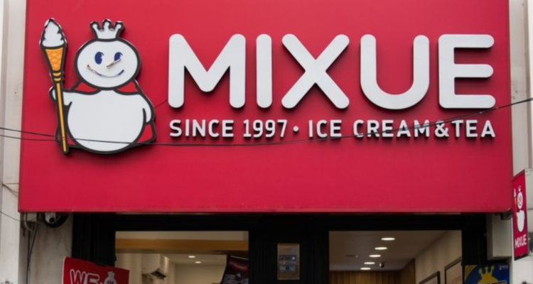 Foto : Salah satu outlet Mixue. Foto : Salah satu outlet Mixue.