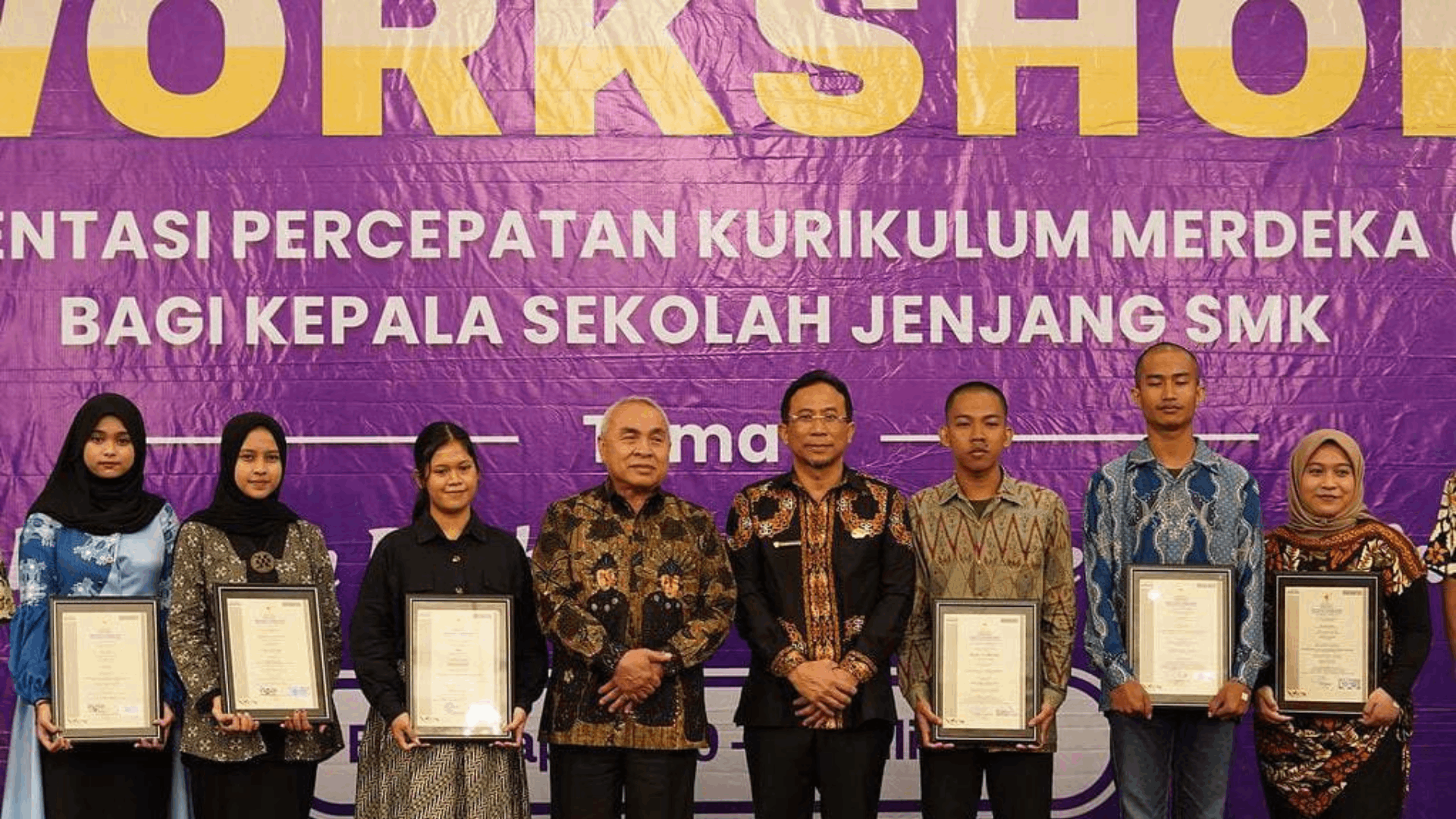 Format Upload Foto Web (4)_11zon