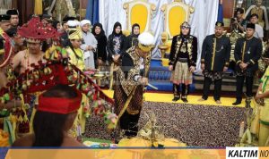 Merebahkan Tiang Ayu, Akhiri Erau Adat Pelas Benua 2023