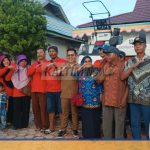 Dapat Bantuan Pupuk dari Pemkab Kukar, Petani Desa Panca Jaya Mengaku Terbantu