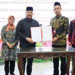 Bupati Kukar Tandatangani Naskah Belanja Hibah Pemilu 2024