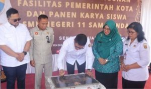 Andi Harun Resmikan Gedung Laboratorium Komputer di SMPN 11 Samarinda