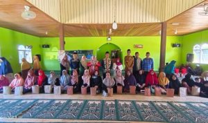 Aswaja Kukar Gelar Majelis Taklim dan Berbagi Bantuan di Kota Bangun Darat
