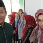 Camat Tenggarong Bagikan Bantuan Sembako di Bulan Suci Ramadhan