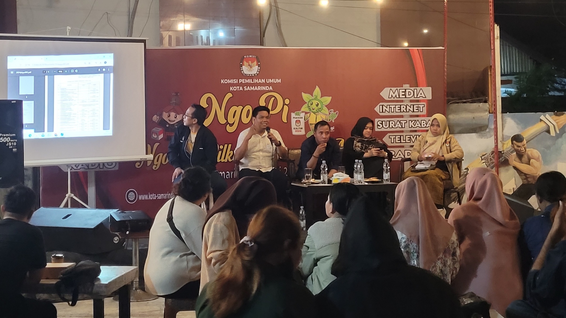 KPU Samarinda Gelar Diskusi "Ngopi" Bersama Insan Pers untuk Sukseskan Pilkada 2024