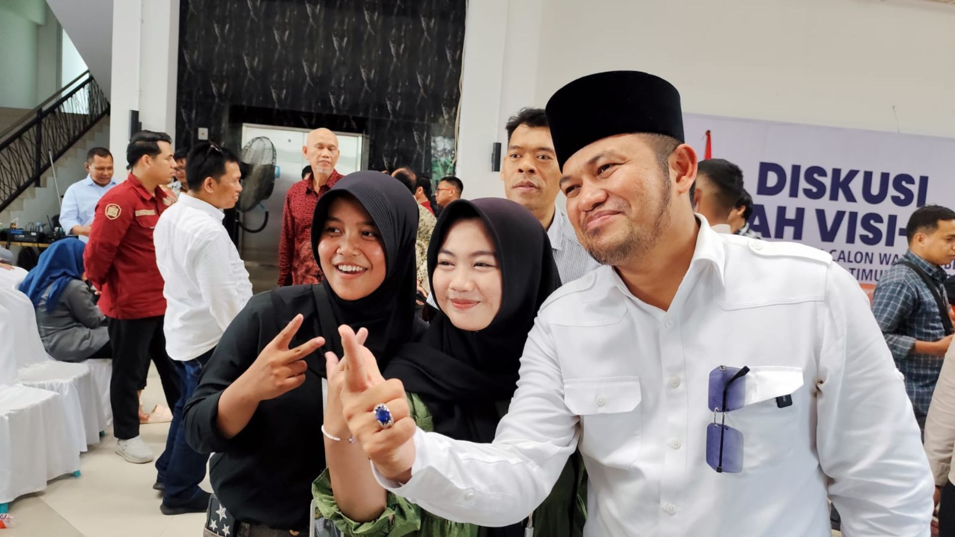 Desain tanpa judul_20241113_224246_0000