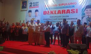 Ratusan Tokoh Bugis-Makassar Deklarasikan Dukungan untuk Rudy-Seno dalam Acara Tudang Sipulung