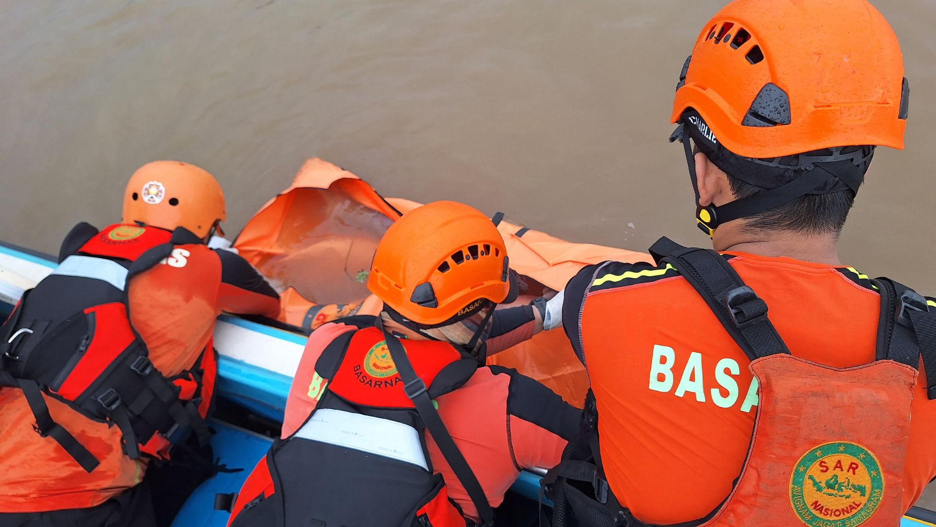 Setelah Pencarian Dua Hari, Crew Tugboat Bella I Akhirnya Ditemukan Meninggal Dunia