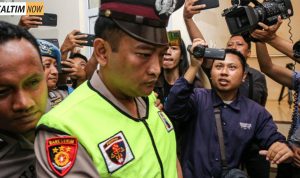 Foto : Aipda Robig Zaenudin Usai Keluar Dari Ruang Sidang di Polda Jateng. Sumber : Istimewa. Foto : Aipda Robig Zaenudin Usai Keluar Dari Ruang Sidang di Polda Jateng. Sumber : Istimewa.