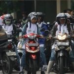 Ilustrasi pelajar naik motor. (Ist)