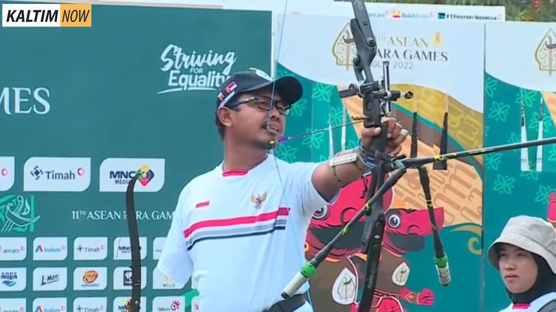 Foto : Atlet Para Panahan Indonesia, Kholidin. Sumber : IndoArcheryTV.