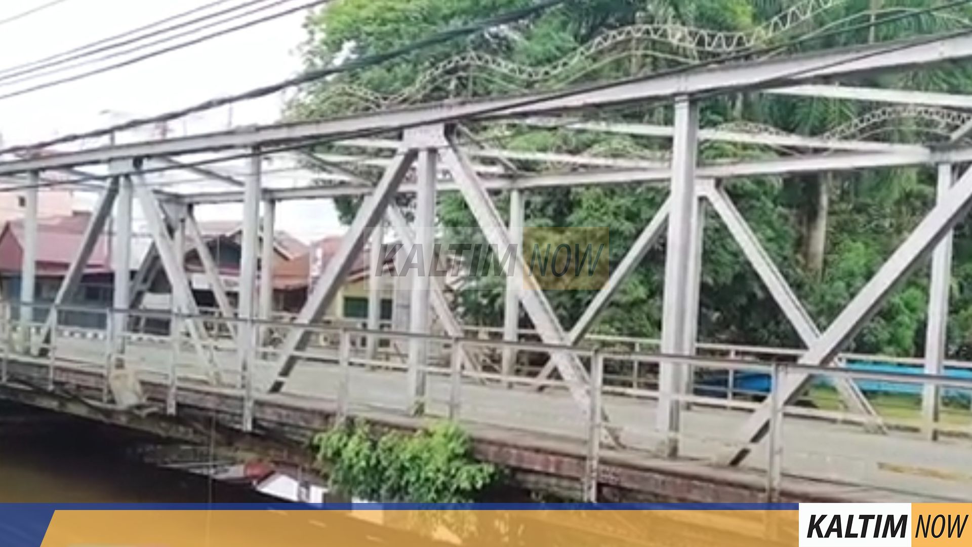 Jembatan Besi Tenggarong