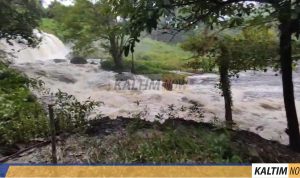 Pesona Air Terjun Kembar, Potensi Wisata Alam yang Tertahan Akses Jalan