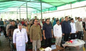 Sumiati Resmi Jabat Pj Kades Loa Duri Seberang, Bupati Aulia Tegaskan Komitmen Majukan Desa