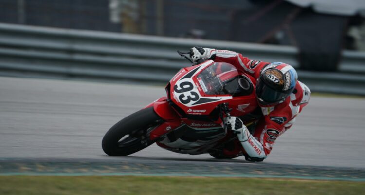 Foto: Fadillah Arbi Aditama Debut di Moto3 Austria. Sumber: VOI.