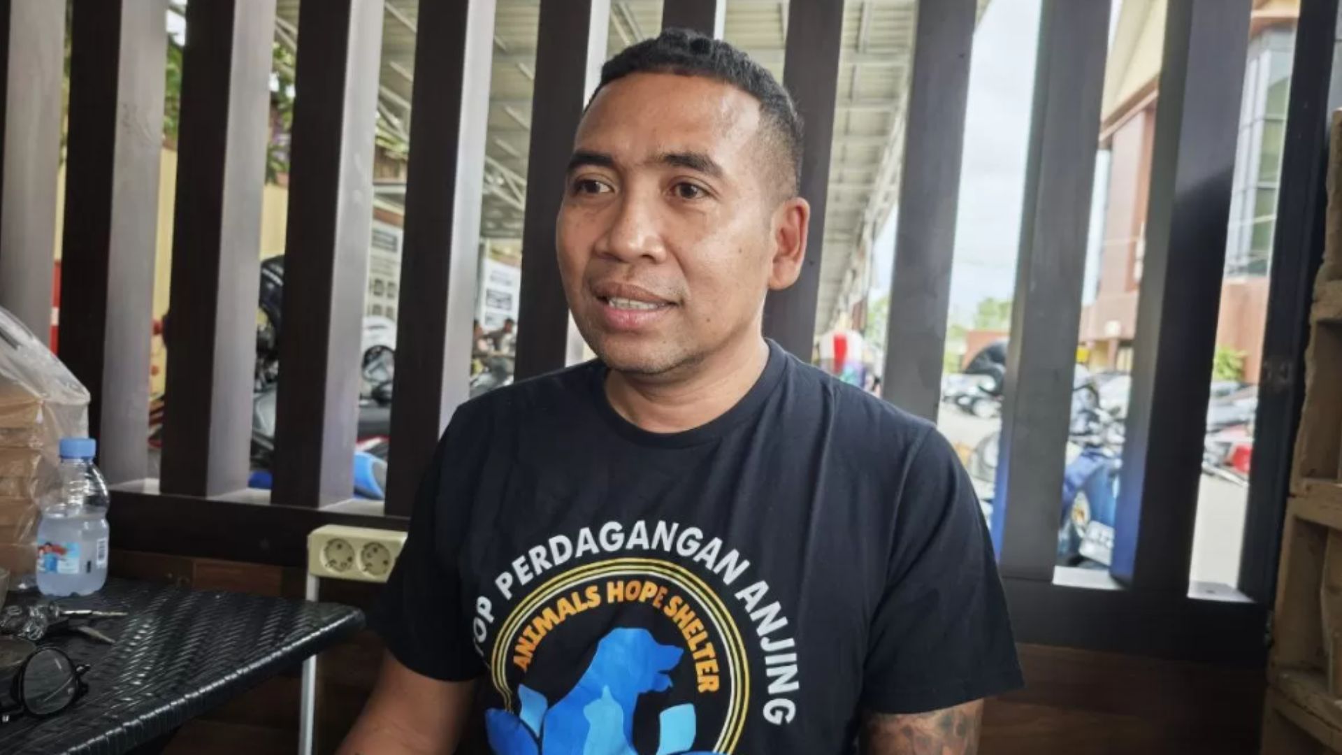 Foto: Christian Joshua Pale, pendiri Animals Hope Shelter. Sumber: Istimewa.