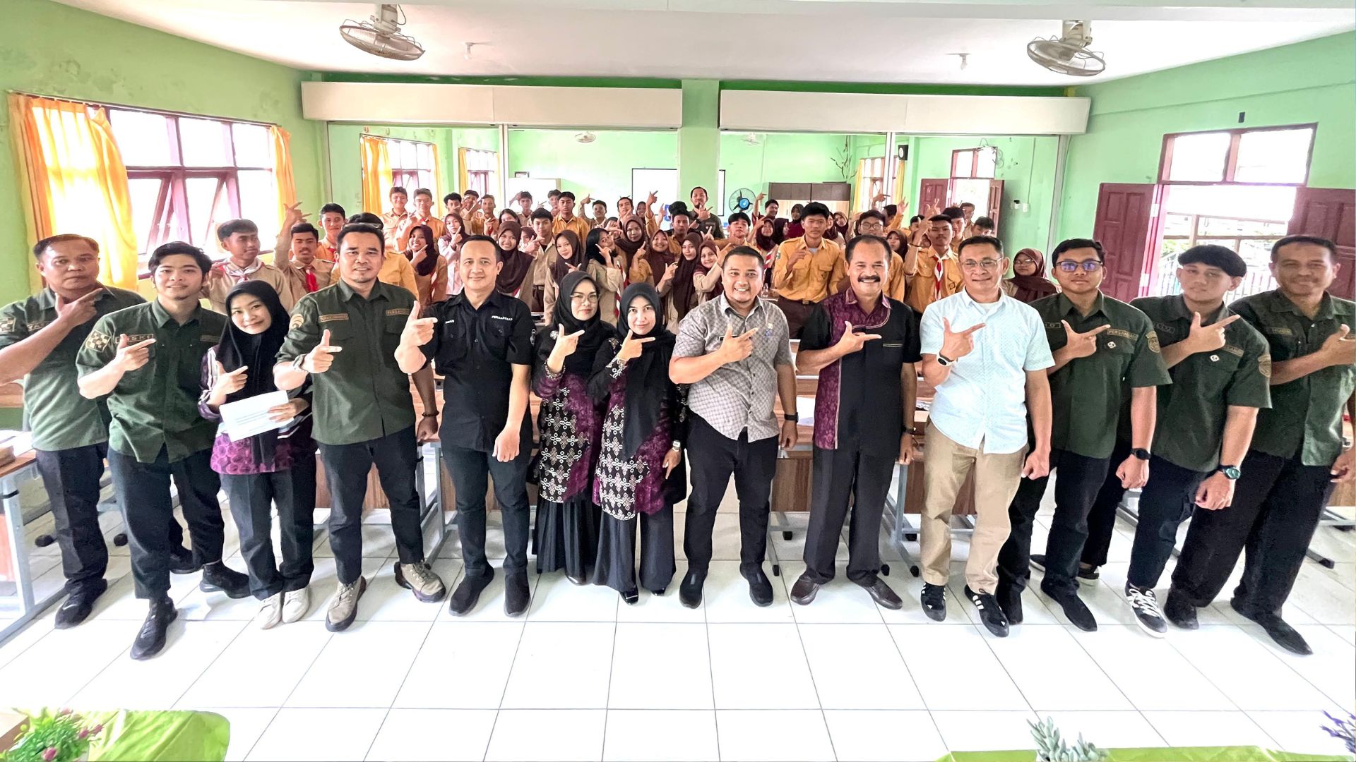 Diskominfo Kukar Tanamkan Etika Digital ke Pelajar SMKN 1 Tenggarong