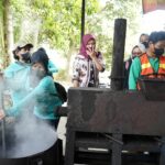 Perempuan Desa Suka Maju Ubah Sampah Plastik Jadi Sumber Ekonomi Pasca Tambang