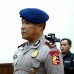 Foto: Kompol Cosmas Kaju Gae Dipecat Tidak Hormat Imbas Kasus Ojol Tewas Dilindas Rantis. Sumber: Polri Tv. Foto: Kompol Cosmas Kaju Gae Dipecat Tidak Hormat Imbas Kasus Ojol Tewas Dilindas Rantis. Sumber: Polri Tv.