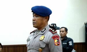 Foto: Kompol Cosmas Kaju Gae Dipecat Tidak Hormat Imbas Kasus Ojol Tewas Dilindas Rantis. Sumber: Polri Tv. Foto: Kompol Cosmas Kaju Gae Dipecat Tidak Hormat Imbas Kasus Ojol Tewas Dilindas Rantis. Sumber: Polri Tv.
