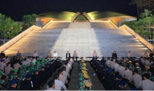 Foto: Kapolri Gelar Makan Malam Bersama Prajurit Pengamanan Aksi DPR, Dihadiri Sufmi Dasco dan Raffi Ahmad. Sumber: Istimewa, Foto: Kapolri Gelar Makan Malam Bersama Prajurit Pengamanan Aksi DPR, Dihadiri Sufmi Dasco dan Raffi Ahmad. Sumber: Istimewa,