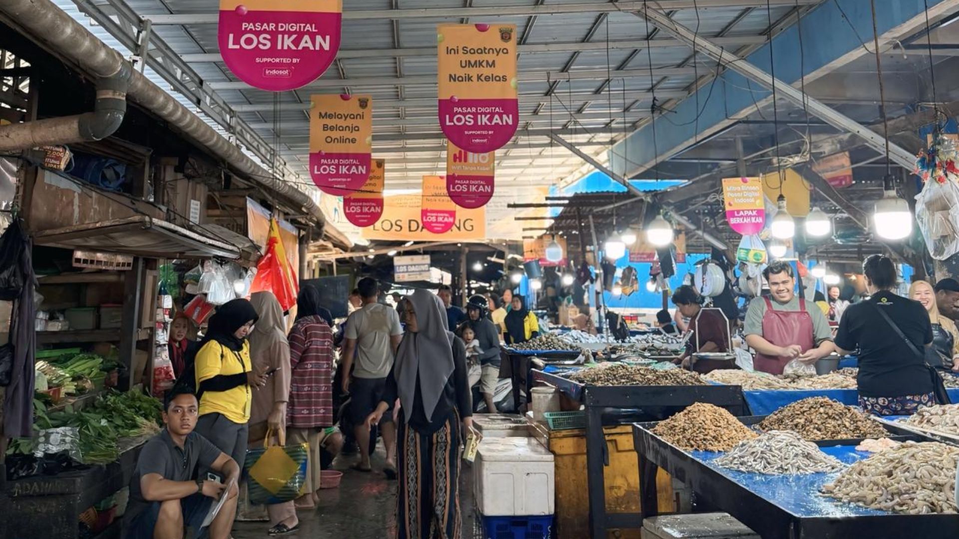 Indosat Majukan UMKM Pasar Segiri Lewat Program Desa Digital