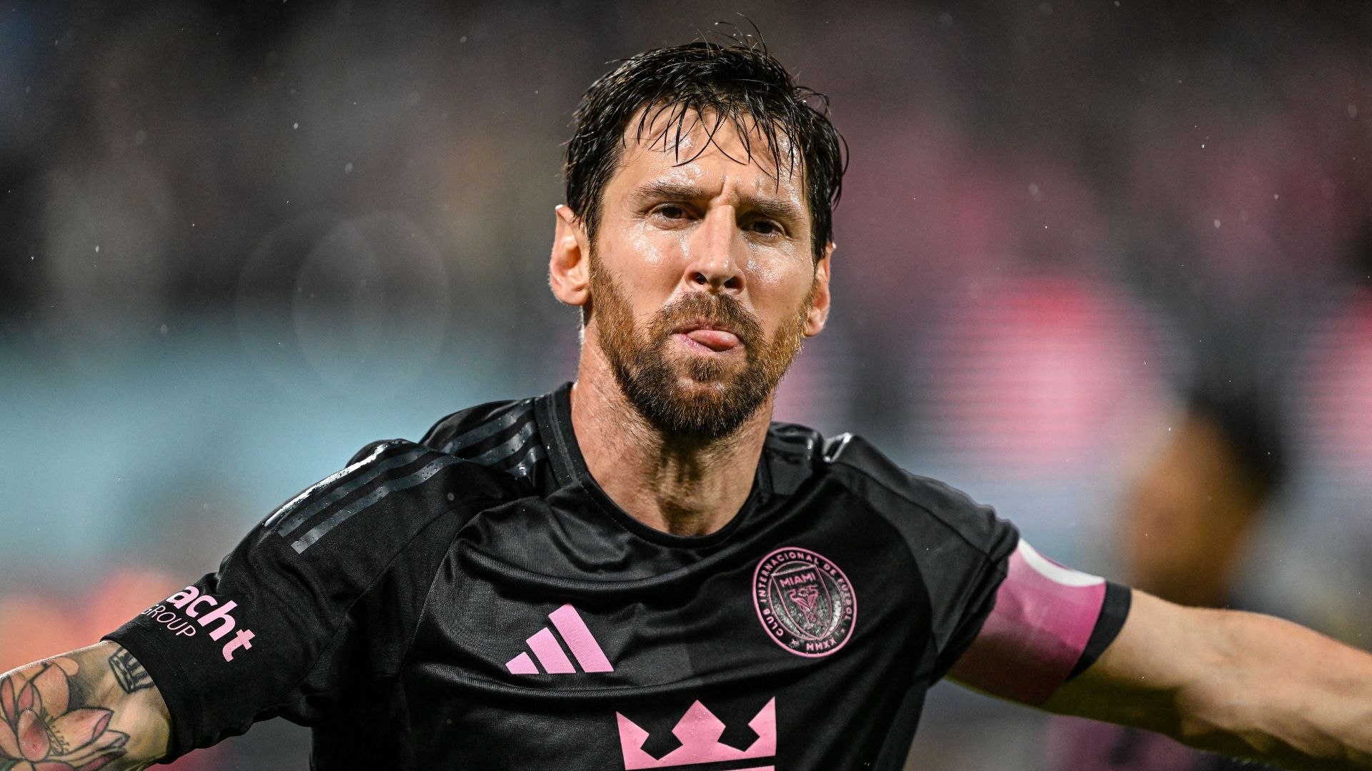Foto: Messi Perpanjang Kontrak, Bertahan di Inter Miami hingga 2028. Sumber: BeinSport. Foto: Messi Perpanjang Kontrak, Bertahan di Inter Miami hingga 2028. Sumber: BeinSport.