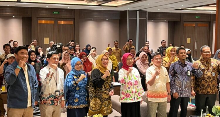 Foto: Hetifah Dorong Guru di Kutai Kartanegara Kuasai Pemanfaatan AI dalam Pembelajaran. Sumber: Istimewa.