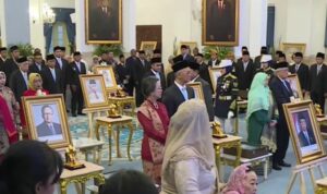 Foto: 10 Daftar Nama Penerima Gelar Pahlawan Nasional yang Diberikan oleh Presiden Prabowo. Sumber: Istimewa. Foto: 10 Daftar Nama Penerima Gelar Pahlawan Nasional yang Diberikan oleh Presiden Prabowo. Sumber: Istimewa.