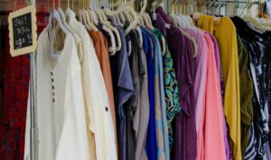 : Pemerintah Batasi Impor Pakaian Bekas untuk Lindungi Industri Tekstil dan UMKM Lokal. Sumber: Istimewa. : Pemerintah Batasi Impor Pakaian Bekas untuk Lindungi Industri Tekstil dan UMKM Lokal. Sumber: Istimewa.