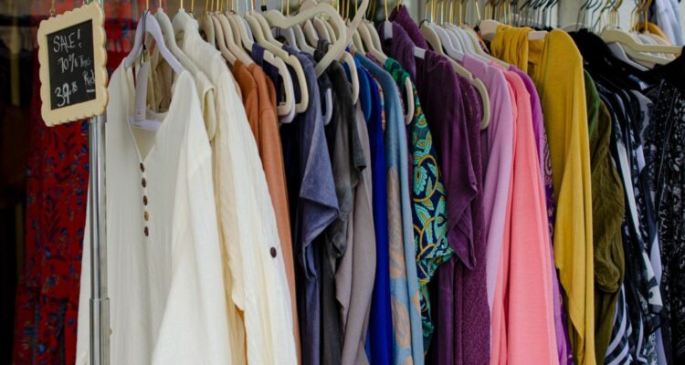 : Pemerintah Batasi Impor Pakaian Bekas untuk Lindungi Industri Tekstil dan UMKM Lokal. Sumber: Istimewa.