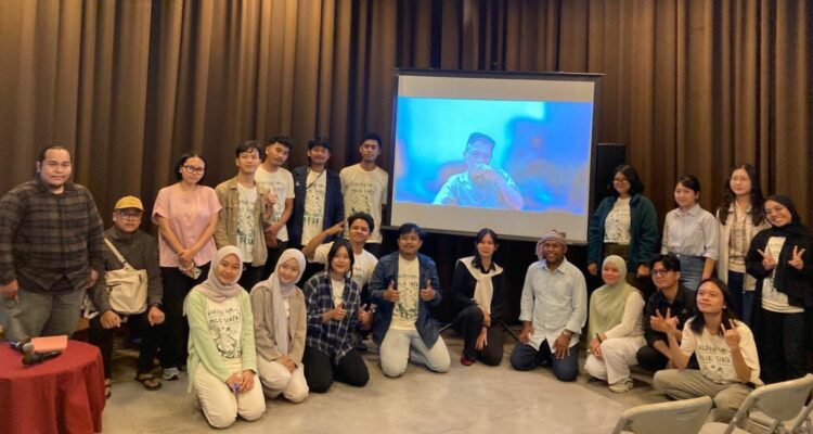 Foto: Forest Watch Indonesia (FWI) bertajuk “Di Belém Karbon Hutan Indonesia Dijual, Faktanya Sumatera Banjir Besar!” yang digelar di Salihara Art Center, Jakarta Selatan, Kamis (11/12/2025). Sumber: Istimewa.