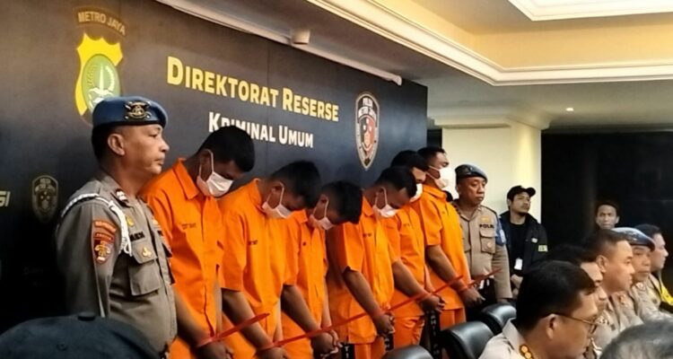 Foto: Dua Debt Collector Tewas Dikeroyok di Kalibata, Enam Polisi Jadi Tersangka. Sumber: Istimewa.