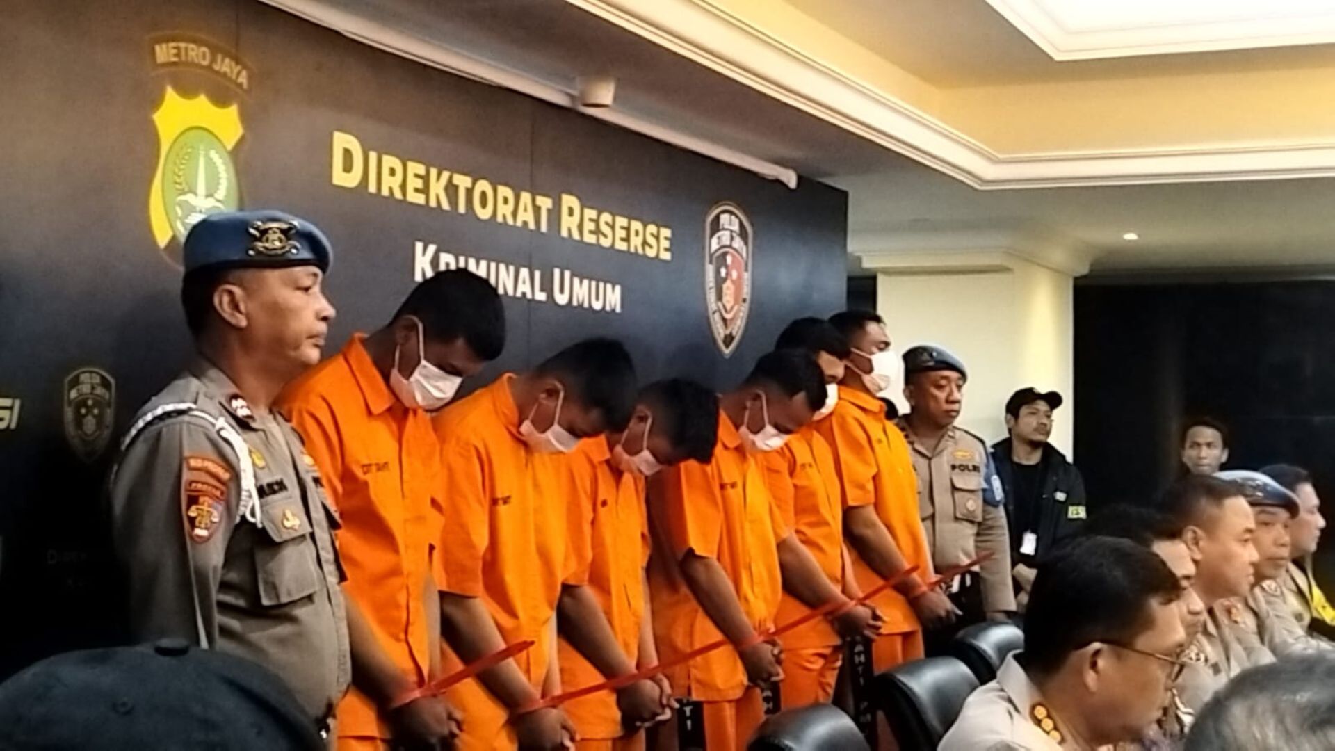 Foto: Dua Debt Collector Tewas Dikeroyok di Kalibata, Enam Polisi Jadi Tersangka. Sumber: Istimewa.