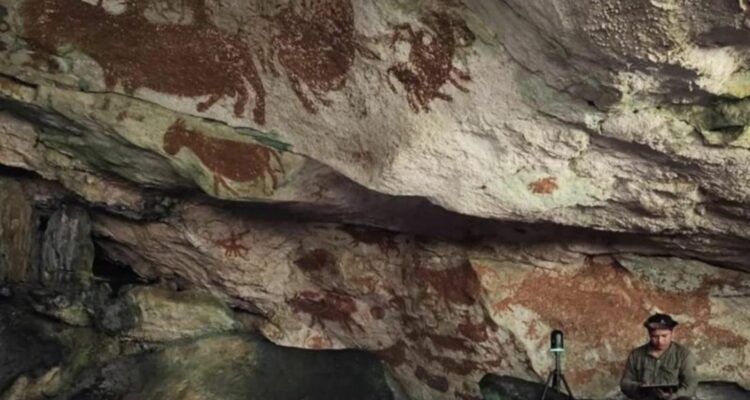 Foto: Lukisan Gua Tertua di Sulawesi Tenggara Ungkap Peran Anak-anak dalam Seni Manusia Purba. Sumber: Istimewa.